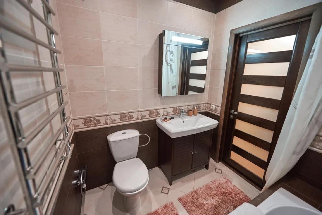 Paulmarie Apartments On Prs. Lenina, 51 Гомел Екстериор снимка