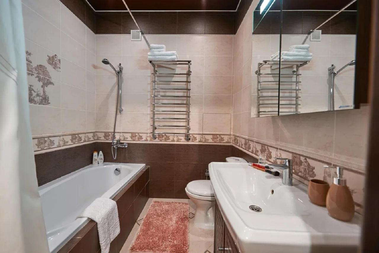 Paulmarie Apartments On Prs. Lenina, 51 Гомел Екстериор снимка